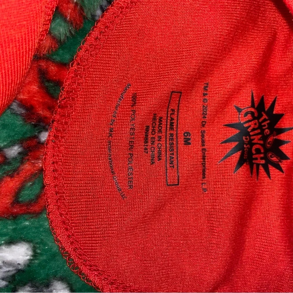Dr Seuss The Grinch Baby Fleece Footed Pajamas and Beanie Set Green 6M Christmas